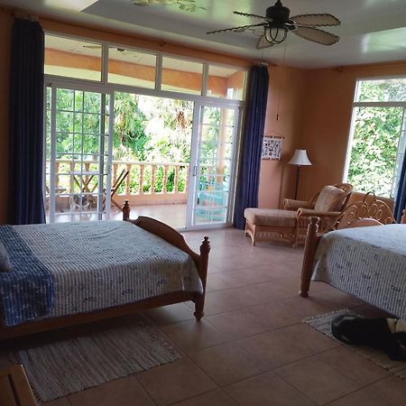 Gone Fishing Panama Resort Бока Чика Екстериор снимка